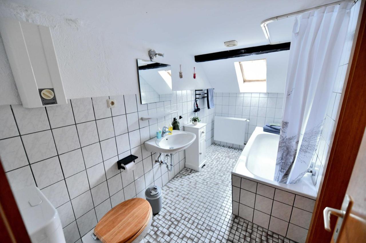 Ferienwohnung Im Alten Bauernhaus Lindlar Exteriör bild